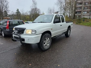 Mazda B2500