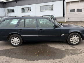 Mercedes-Benz E 320