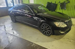 Mercedes-Benz S