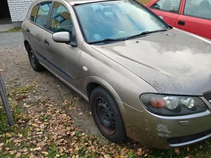 Nissan Almera