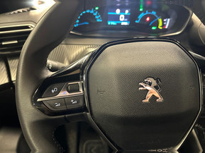 Peugeot e-2008