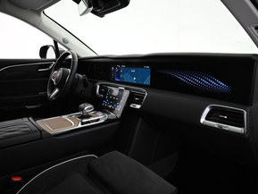 Hongqi E-HS9