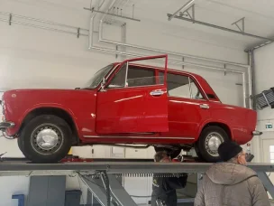 Lada 1200