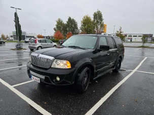 Lincoln Navigator