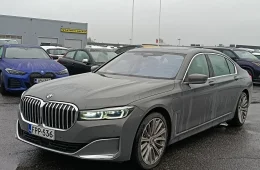 BMW 745