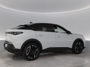 Peugeot e-3008