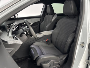 Peugeot e-3008