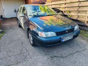 Toyota Carina E
