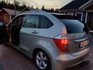 Honda FR-V