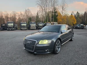 Audi S8