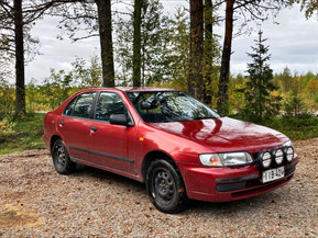 Nissan Almera