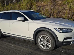 Volvo V90 Cross Country