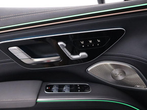 Mercedes-Benz EQS SUV