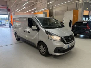 Nissan NV300