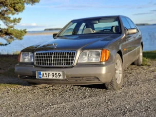 Mercedes-Benz SE