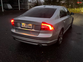Volvo S80