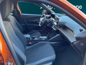Peugeot e-2008
