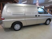 Hyundai H1 Van