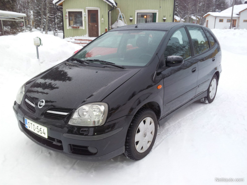 Nissan Almera Tino