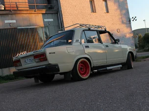 Lada 2107