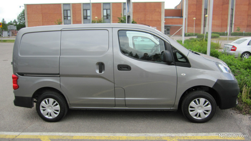 Nissan NV200