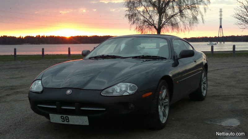 Jaguar XK8