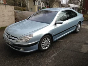 Peugeot 607