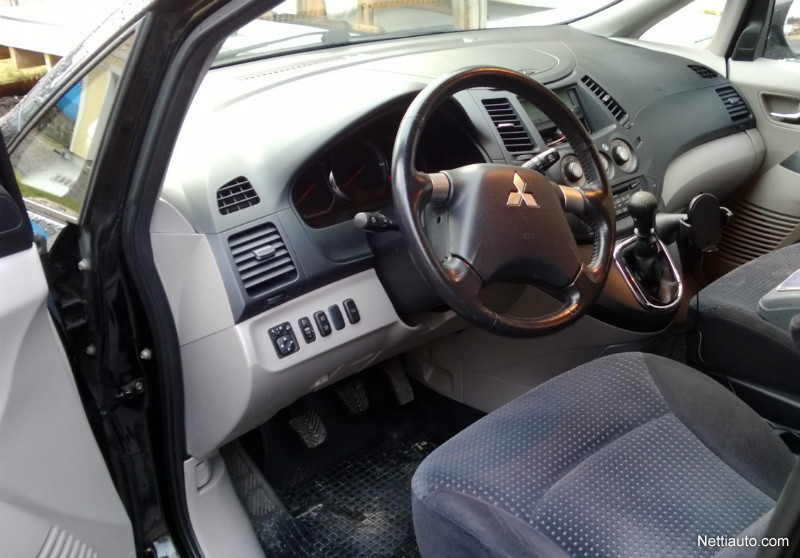 Mitsubishi Grandis