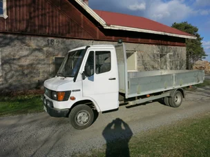 Mercedes-Benz 409