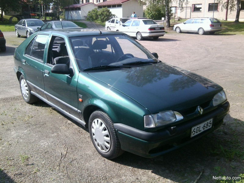 Renault 19