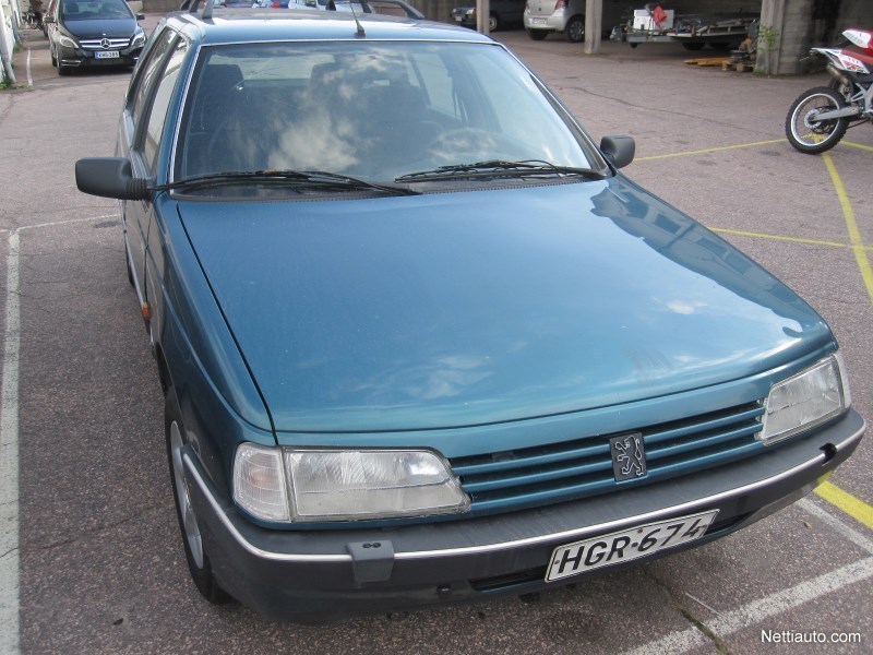 Peugeot 405
