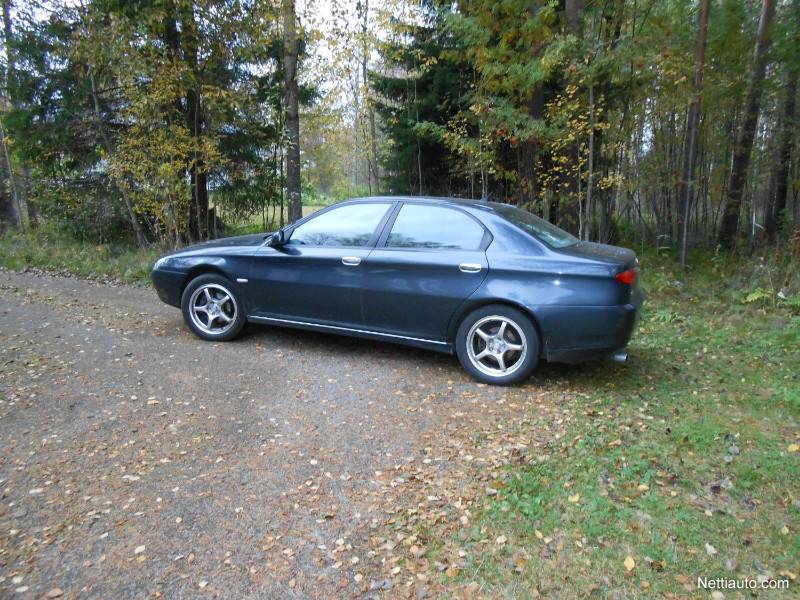 Alfa Romeo 166