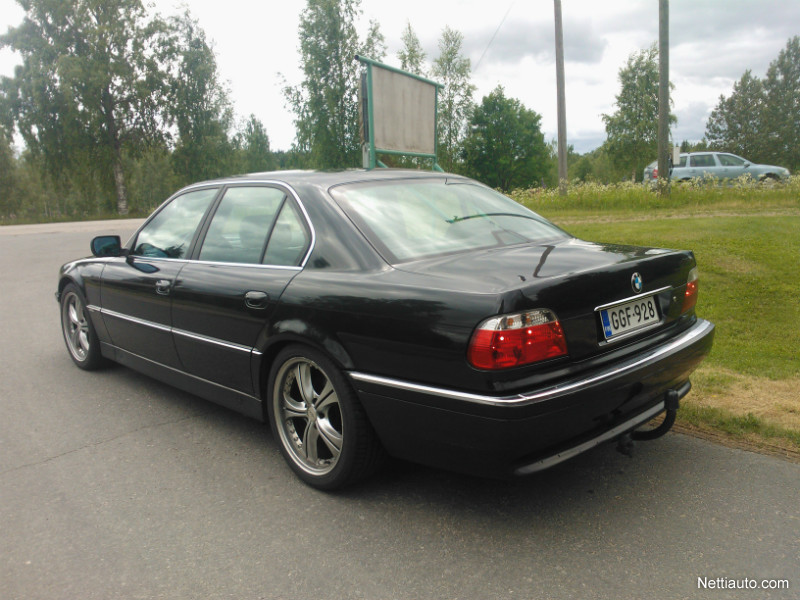 BMW 728