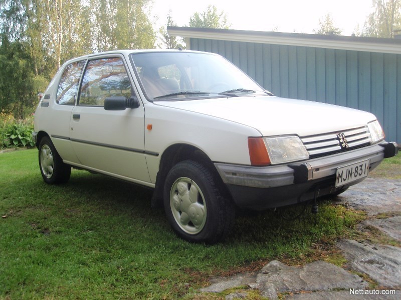 Peugeot 205