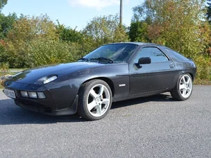 Porsche 928