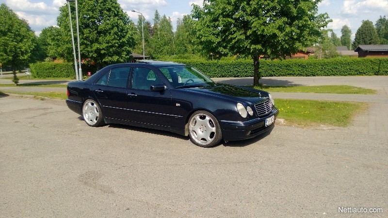 Mercedes-Benz E 55 AMG