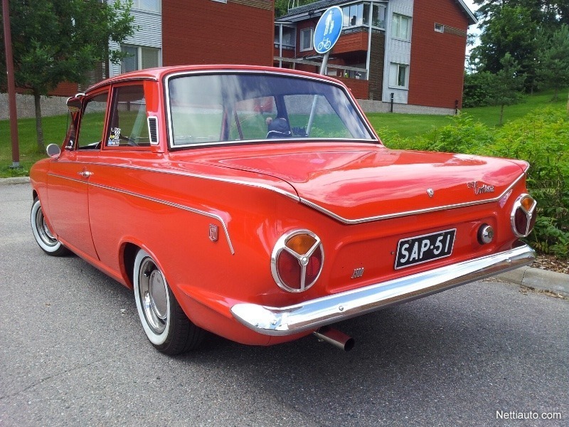 Ford Cortina