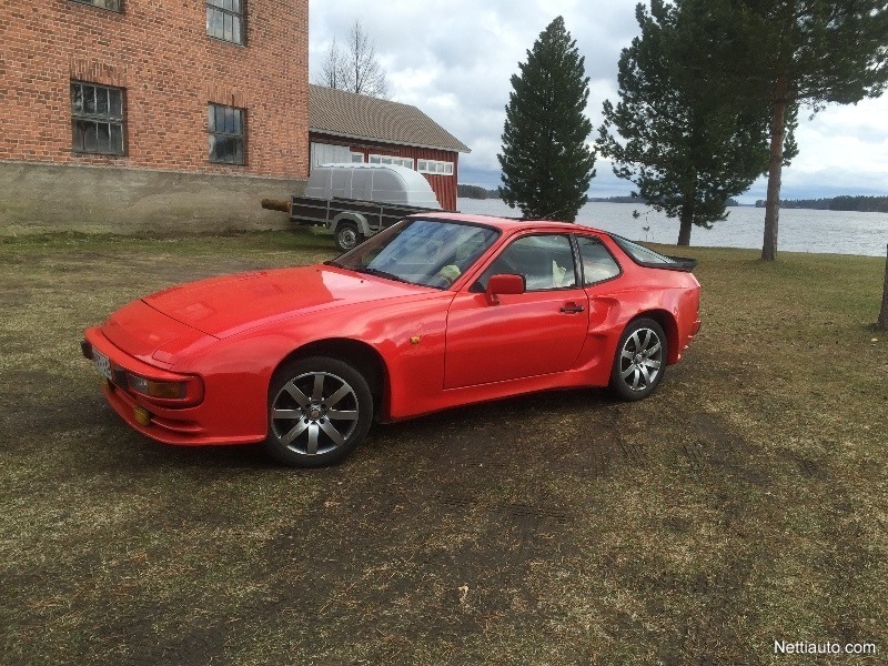 Porsche 924
