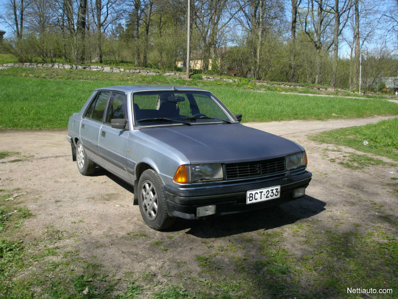 Peugeot 305