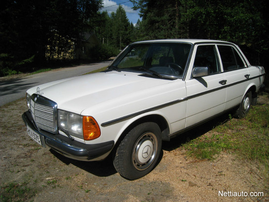 Mercedes-Benz 240