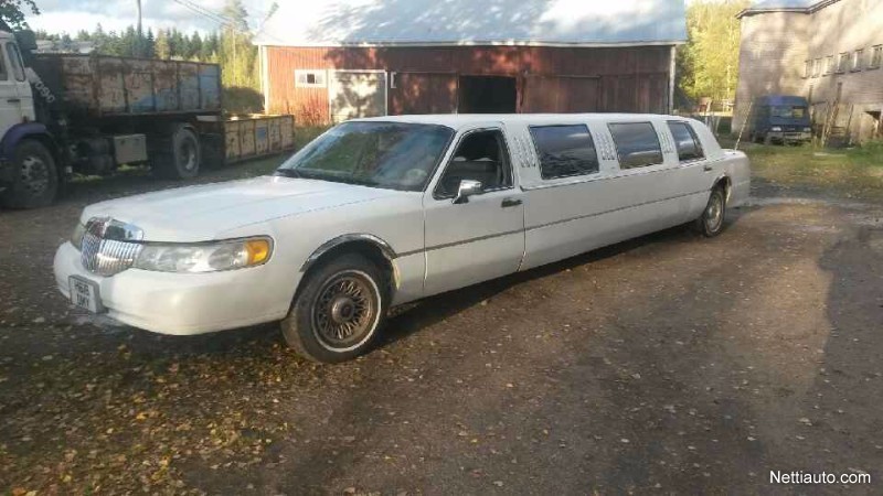 Lincoln Town Car