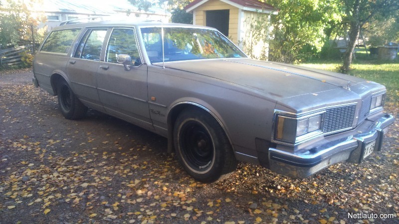 Oldsmobile Custom Cruiser