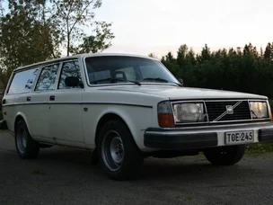 Volvo 245