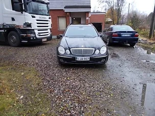 Mercedes-Benz 320