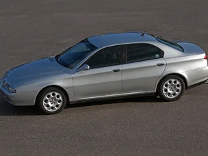 Alfa Romeo 166