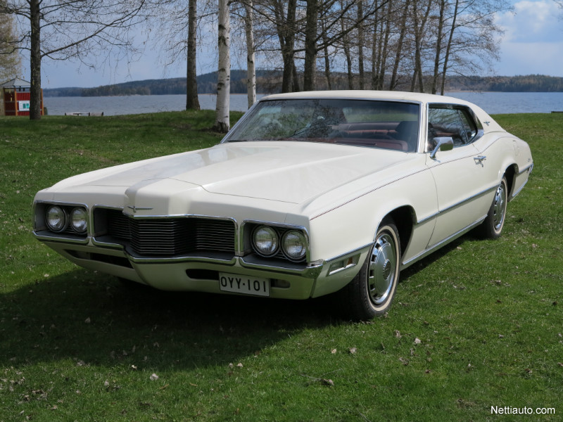 Ford Thunderbird