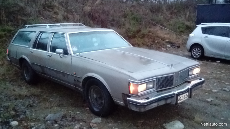 Oldsmobile Custom Cruiser