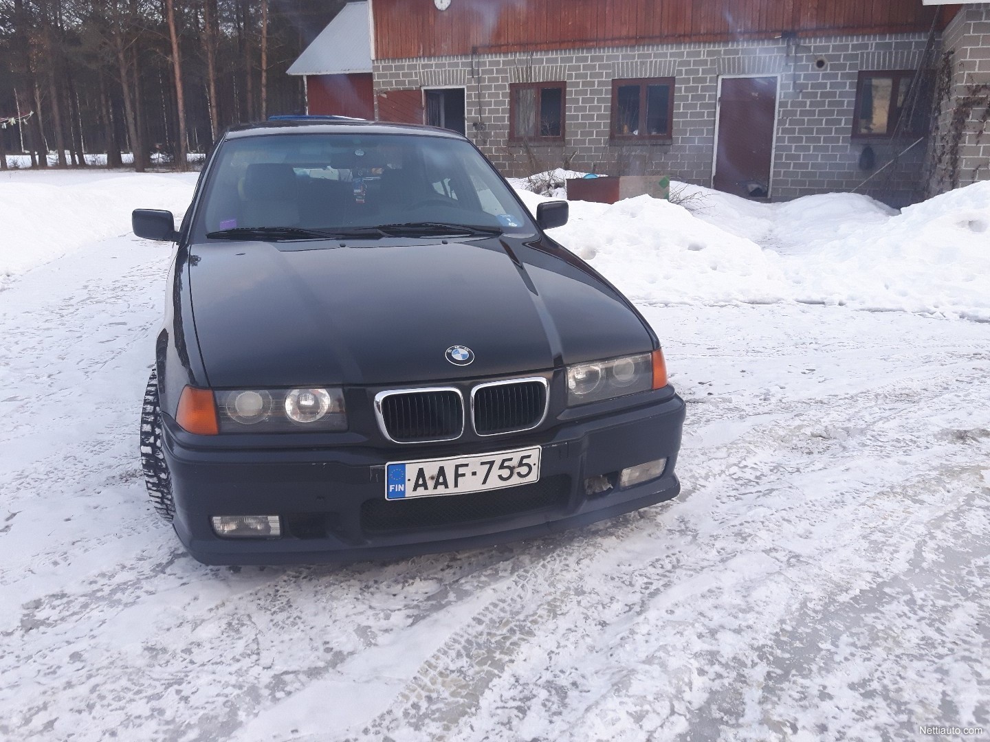BMW 318iS