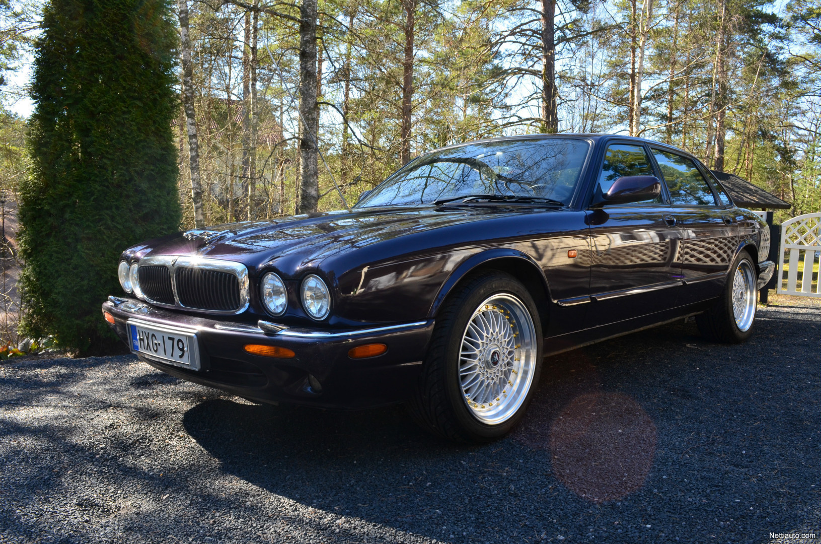 Jaguar XJ8