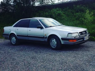 Audi V8